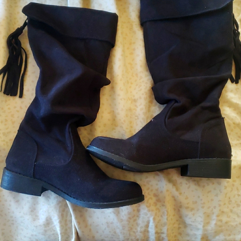 Black boots